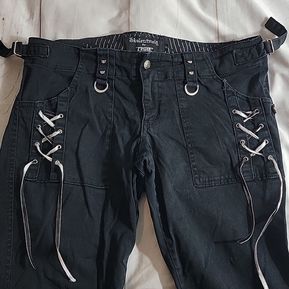 Skelanimals By Tripp NYC Mall Goth Black Knee Length Pants Shorts size 15 - Picture 8 of 13